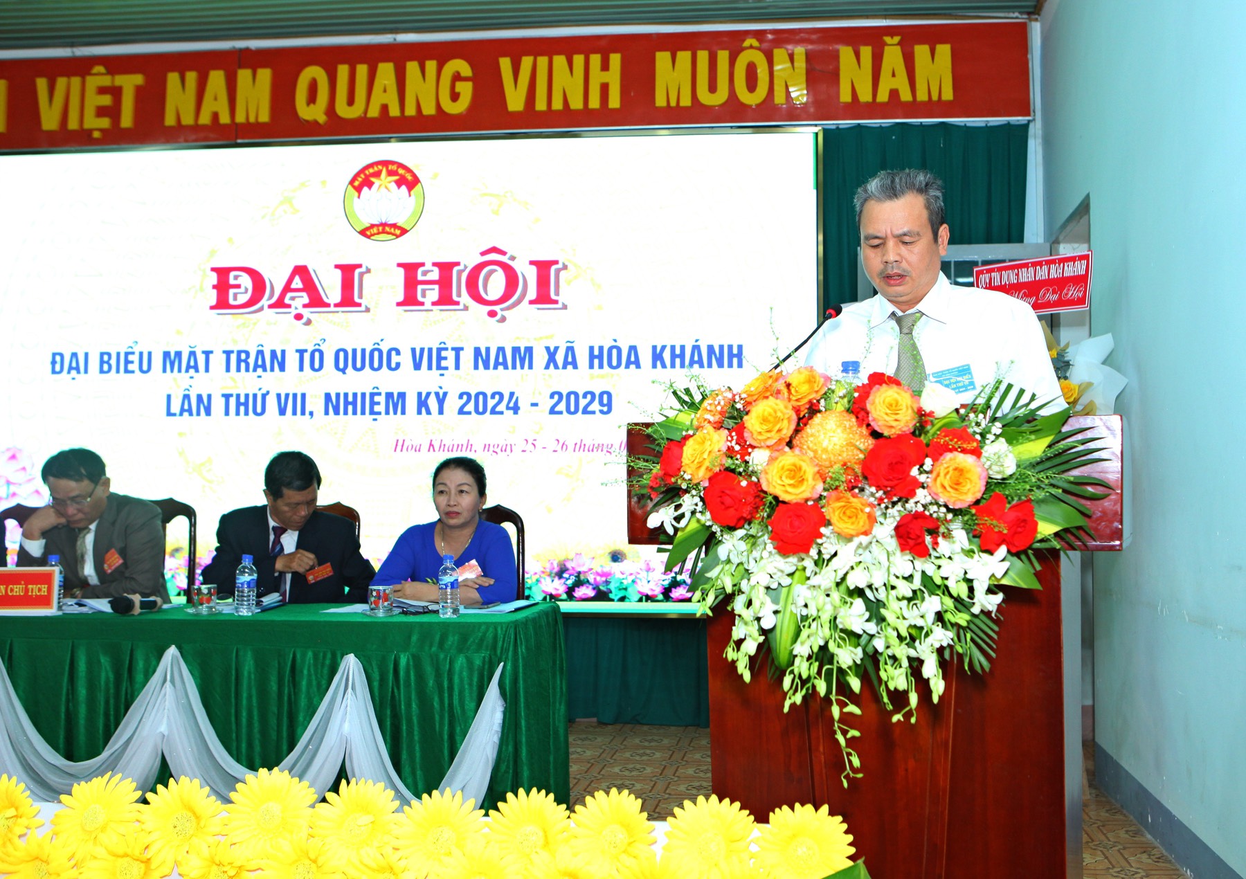 lanh đạo xã